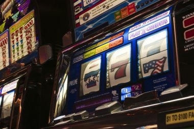 Texas Poker table on ether777 showing player seats and community cards